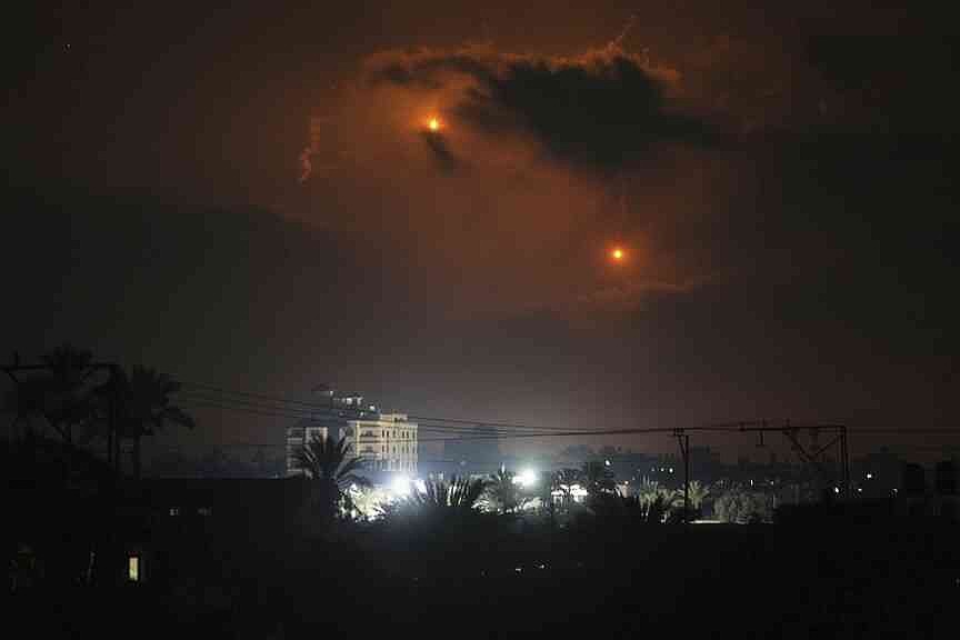 Israel tightens grip on Gaza Strip city