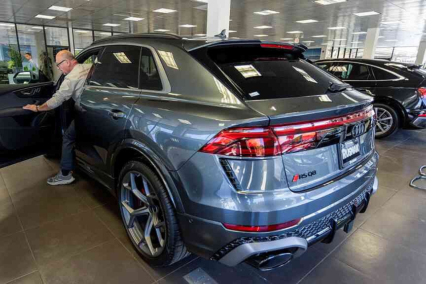 Audi reevaluates financial outlook