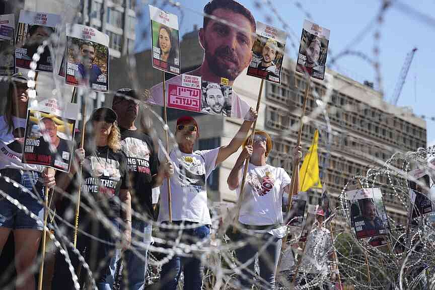 Israelis fire upon aid-seekers