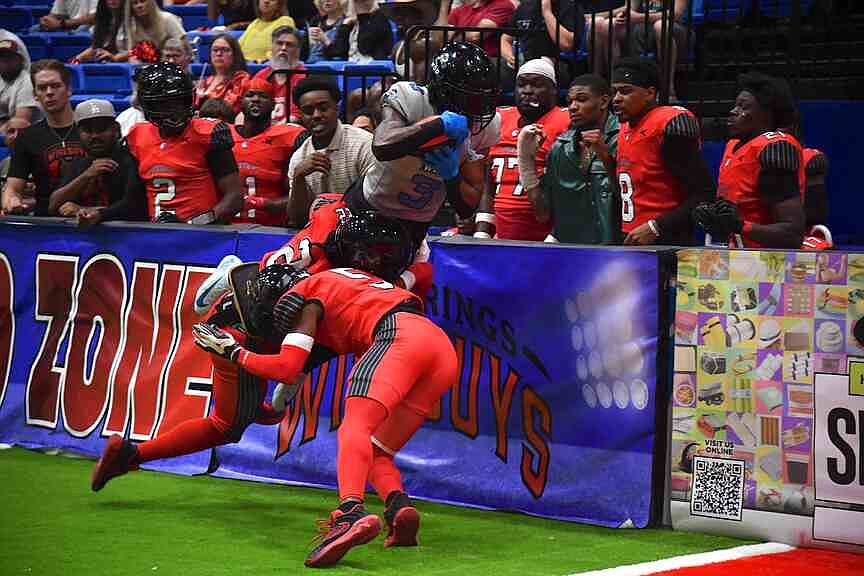 210734022_WiseGuysWoo1_t1200.