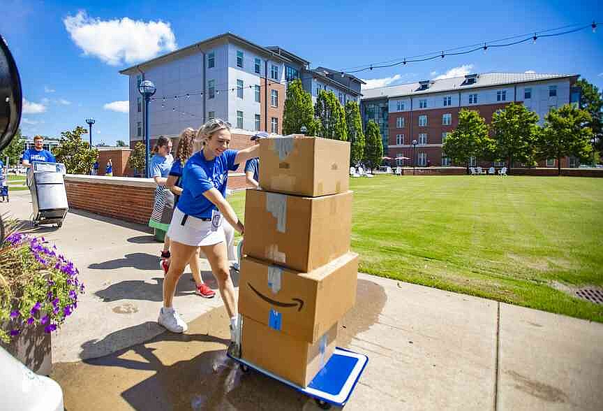 University of Arkansas at Fort Smith students begin moving in Friday ...