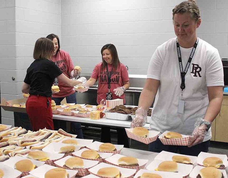 Pea Ridge Staff School staff treated at Teacher Fair | Pea Ridge Times