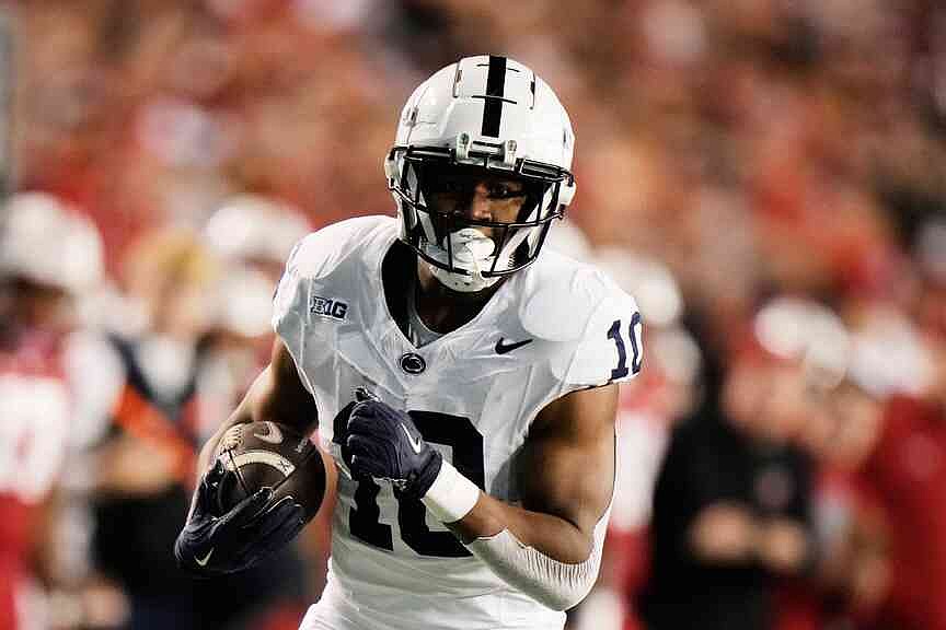 Texas, Penn State lead AP preseason All-Americans