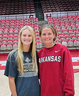 Phd Razorback Former Razorbacks reunited on the volleyball coaching staff | River ...