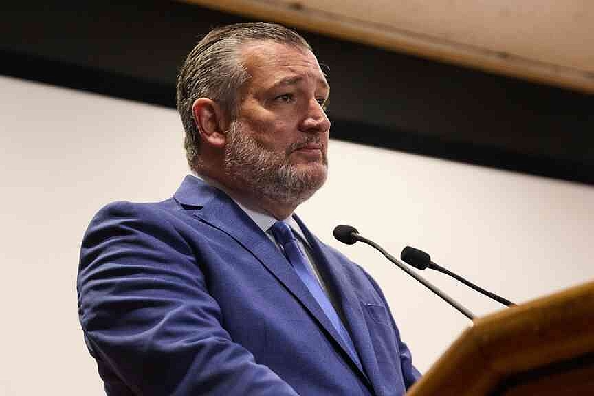 Cruz urges Mexico to fight drug cartels