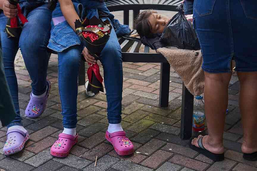 Chaotic showdown over Guatemalan children exposes fault lines in deportation push
