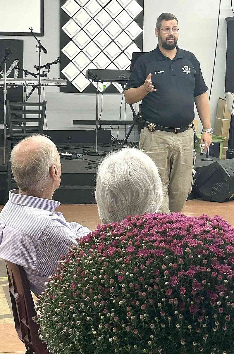 Annette Code Maple Ridge Police talk to senior citizens at SALT luncheon | Pea Ridge Times