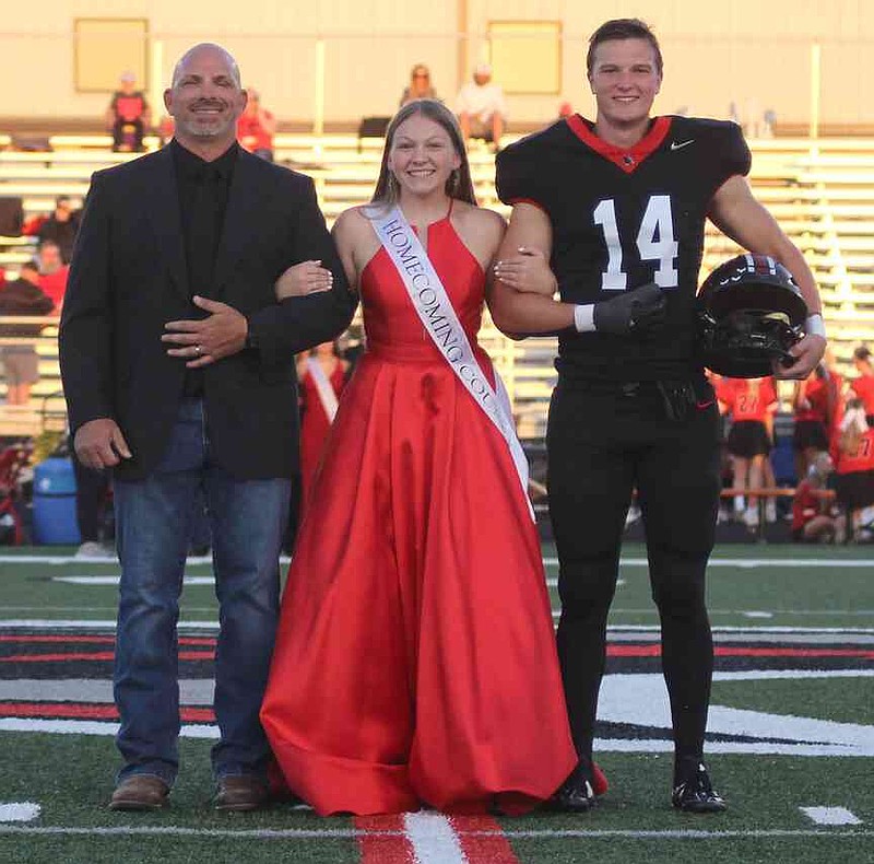 Landon Perry Homecoming maids escorted by fathers & peers | Pea Ridge Times