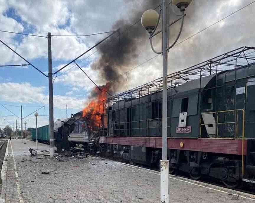 1 killed in strike on Ukrainian train station