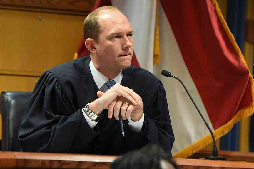 Judge sets deadline to name prosecutor