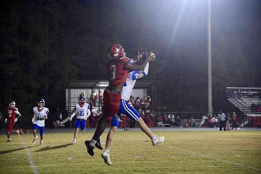 WATCH | Mountainburg Dragons score 35 points in second quarter to whip Mountain Pine Red Devils