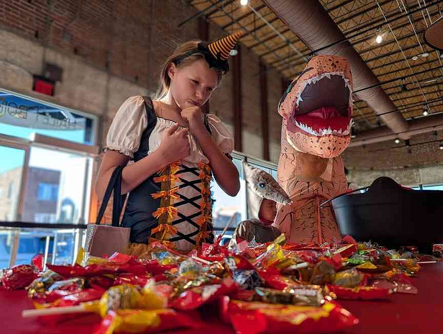FYI Calendar: Local businesses hand out sweet treats in Goblin Candy Crawl on Halloween day in Rogers