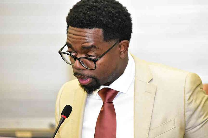 Broadmoor Elementary School Principal Timothy Scott makes public comments during a regular school board meeting Monday, Nov. 17, 2025. (Pine Bluff Commercial/I.C. Murrell)