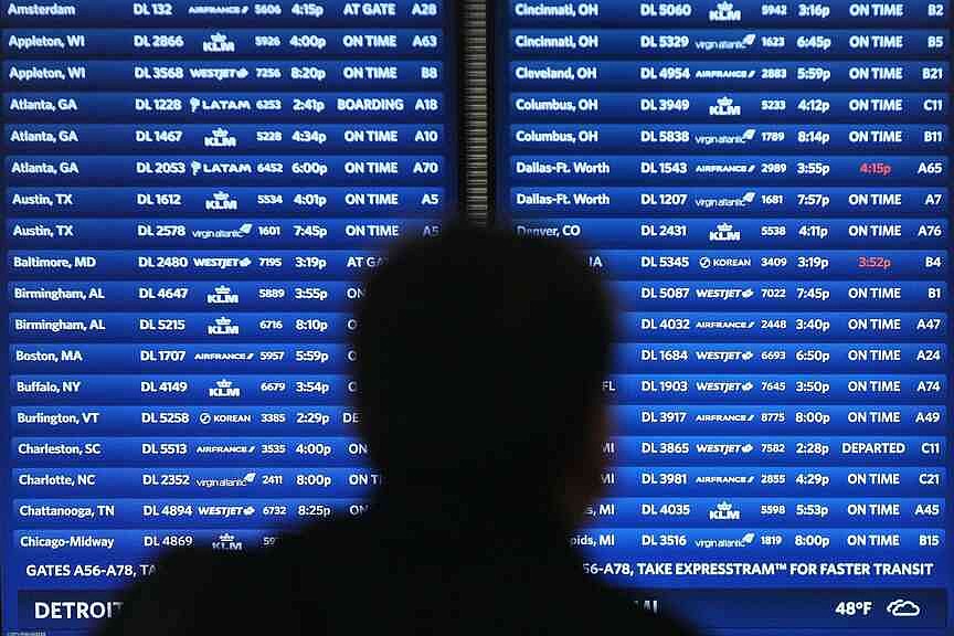 Holiday travel to pick up after shutdown