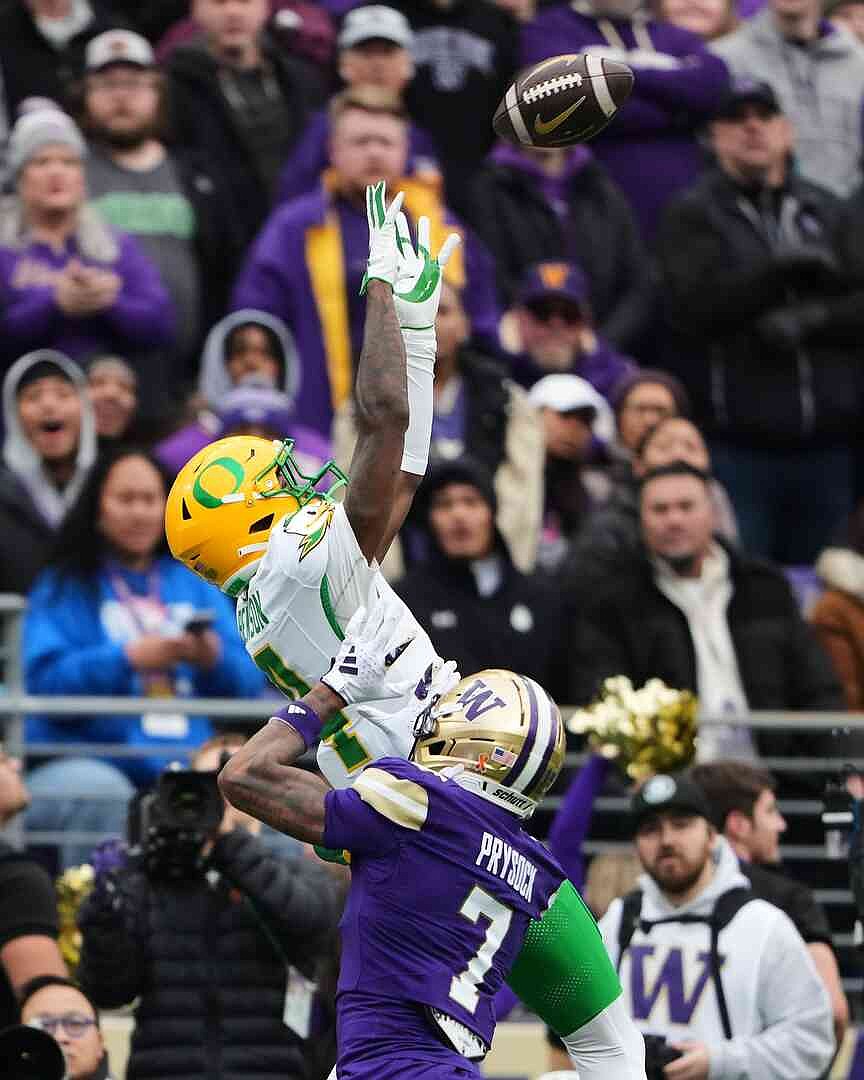 NO. 6 OREGON 26, WASHINGTON 14