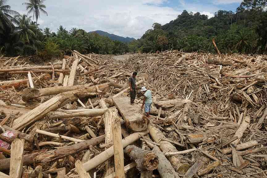 More than 1,300 dead from floods in Indonesia, Sri Lanka and Thailand ...