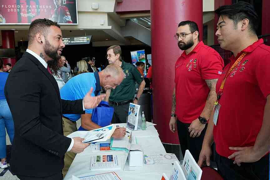 Job loss benefit claims decrease