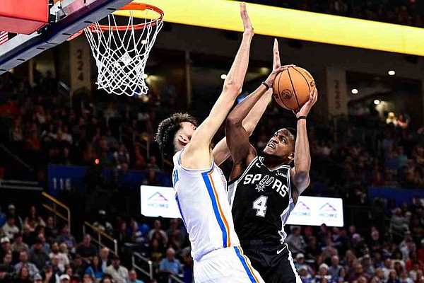 Spurs beat reigning champs for 3rd time in 2 weeks | The Arkansas