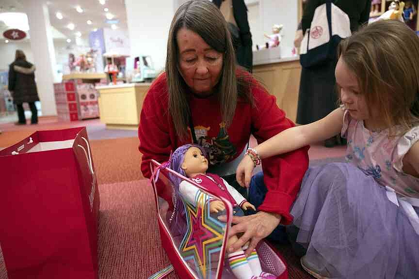 American Girls, and their earliest owners, turn 40