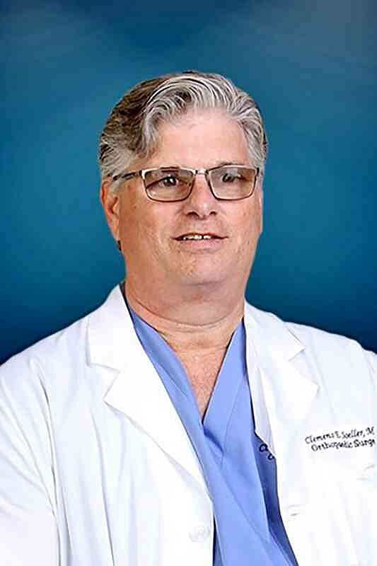 Orthopedic surgeon Clemens Soeller joins National Park Orthopedic Center
