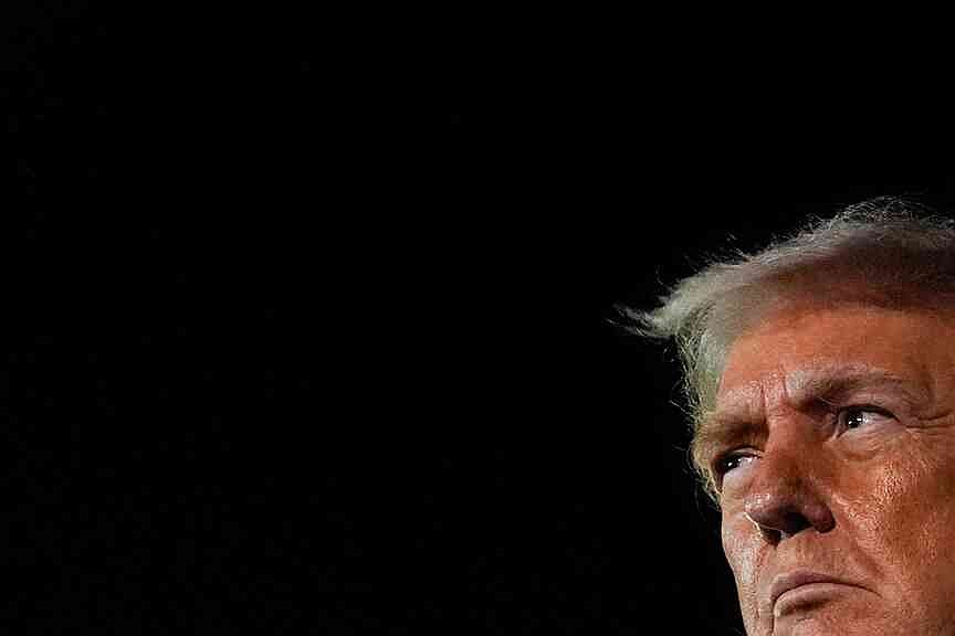 UK defends giving up Chagos Islands