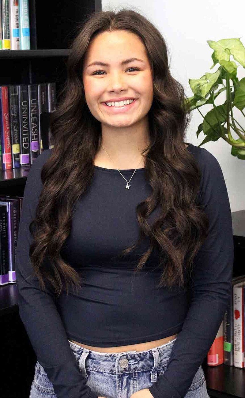Annette Code Maple Ridge Meet the Blackhawk Colors Day maids | Pea Ridge Times