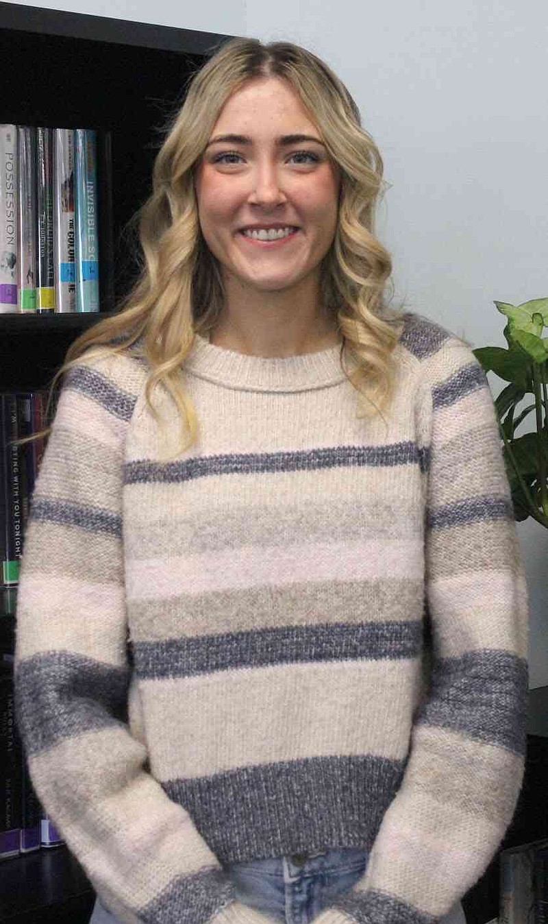 Annette Code Maple Ridge Meet the Blackhawk Colors Day maids | Pea Ridge Times