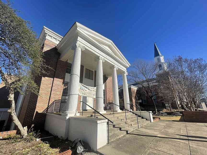 Pulaski Heights Baptist Church in Little Rock yields building ownership to new nonprofit