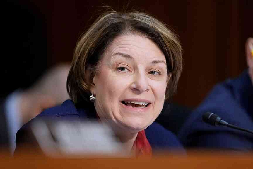 Klobuchar enters race for Minnesota governor