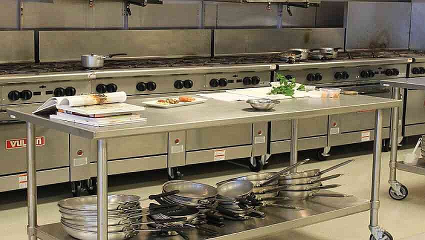 River Valley restaurant inspections : Mouse droppings observed in cabinet under ice machine