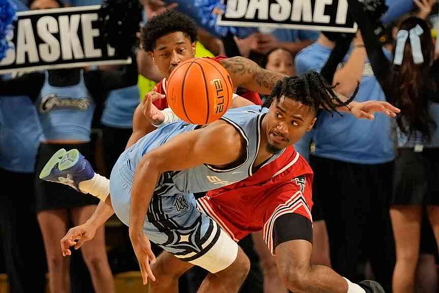 Streaking UCF stuns Texas Tech