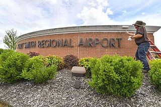 Fort Smith Regional Airport makes change to simplify parking, speed up ...