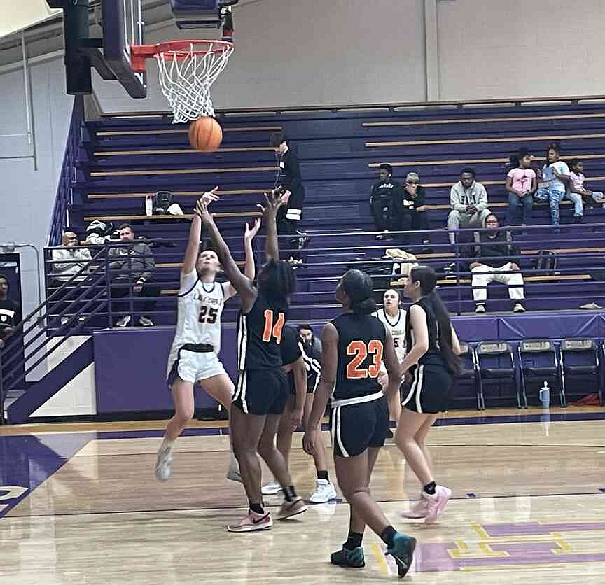 WATCH | Fountain Lake Lady Cobras dominate Little Rock Hall 61-29