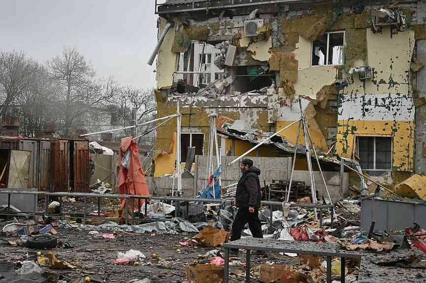 Russia strikes Ukraine cities overnight