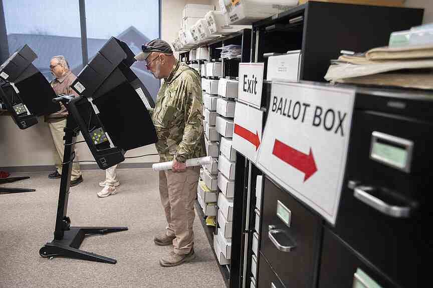 Local first day primary vote numbers up, according to Benton and Washington county election officials