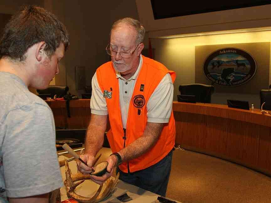 Game and Fish Commission, Electric Cooperatives of Arkansas announce safety partnership