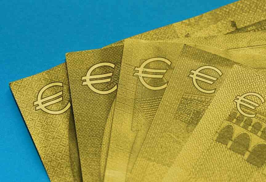 Sweden warming up to adopting the euro