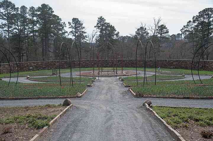 WATCH | Garvan Woodland Gardens continues Junior Gardeners workshops for children through May 20
