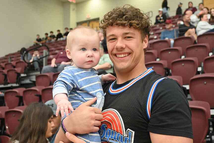 Athletic trainers turn injury into opportunity at Siloam Springs High School