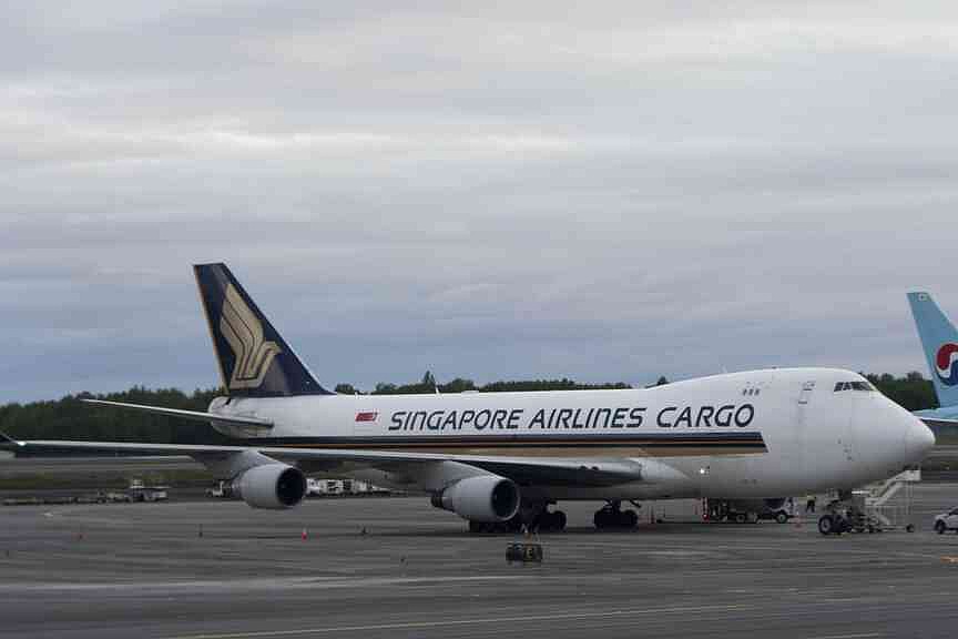 Asian air carriers see profit as war suspends competition