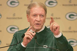 Bob Harlan, Packers’ president/CEO from 1989-2008, dies at 89