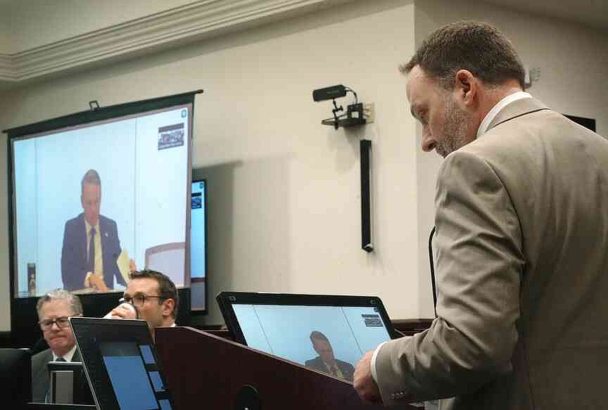 Sen. Husted of Ohio testifies in corporate bribery trial