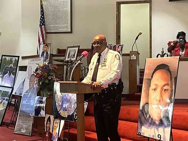 Vigil commemorates gun violence victims