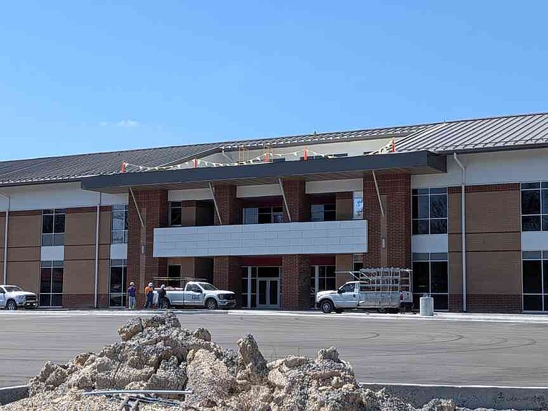 Man electrocuted at site of new Pine Bluff High School: police report