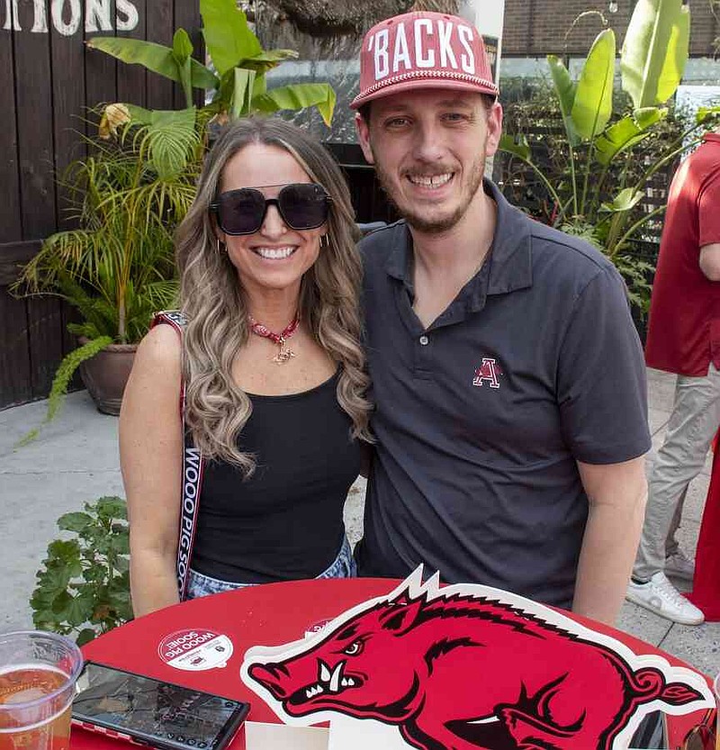 Happy Razorback Fans SWEET 16: Razorbacks fans saw red and white at Sweet 16 pre-game pub ...