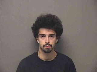 Hot Springs man arrested after allegedly cutting pregnant girlfriend’s neck