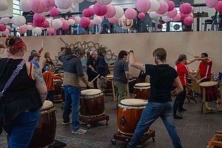 WATCH | Arkansas Cherry Blossom Festival showcases taiko drumming, samurai techniques