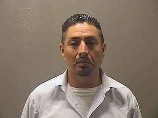 Hot Springs man arrested after alleged threats to burn down apartments