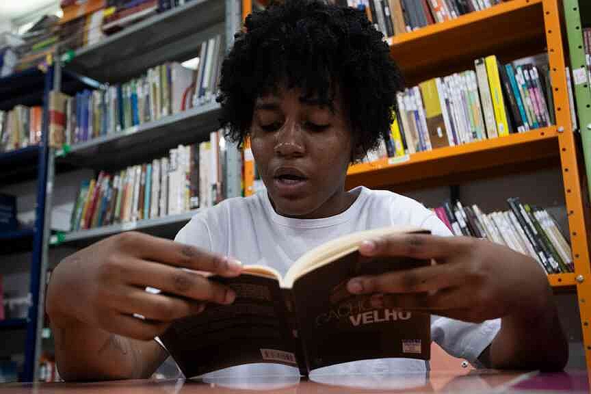 Brazilian inmates reduce sentences through reading program