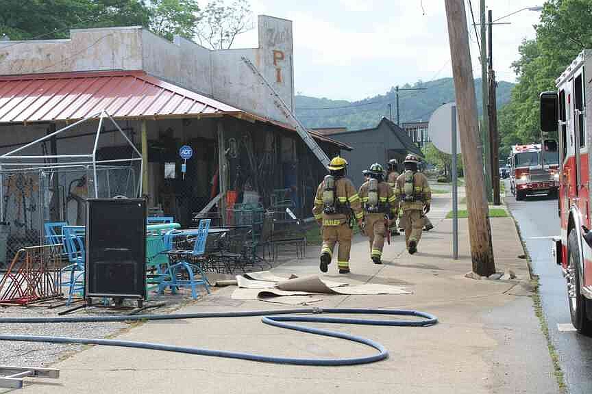WATCH | Hot Springs Fire Department extinguishes blaze at Zac’s Place ...
